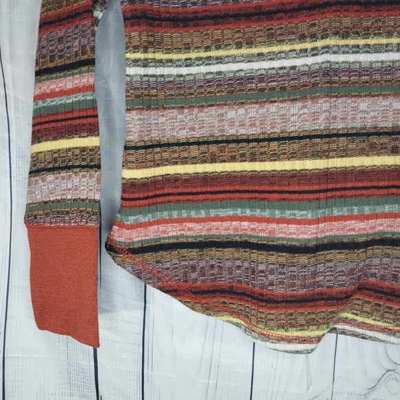 No Boundaries Striped Multicolor Grunge 90’s Long  Sleeve Top - Picture 11 of 13